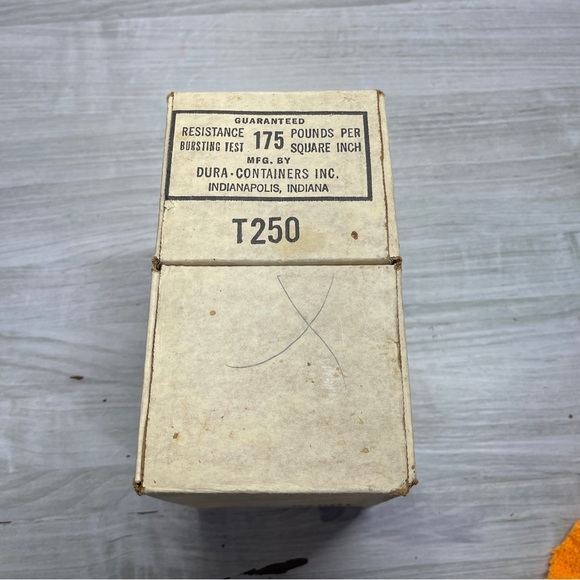 Tiara Exclusive White Milk Glass Mug #10575 In Box Set of 2 Vintage - Picture 4 of 14